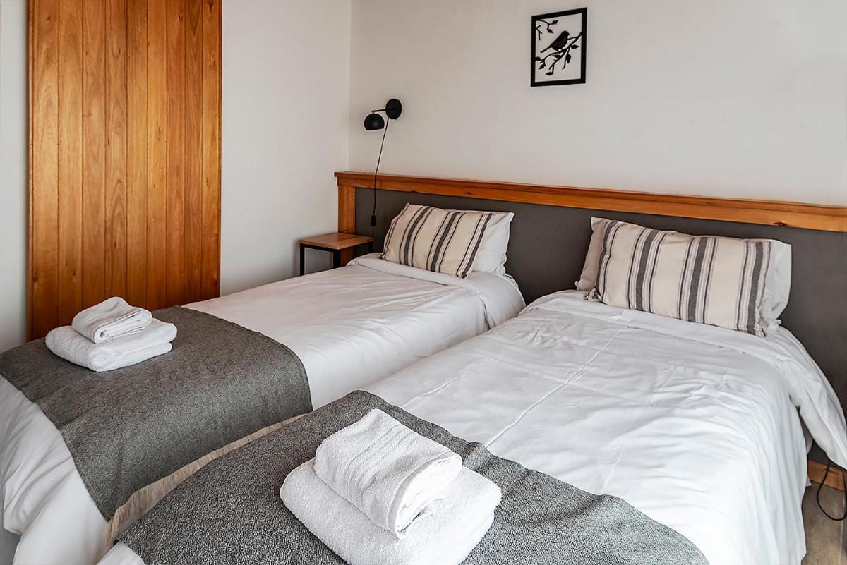 דירות וילה לה אנגוסטרה Happy Host - Casas Calafate Vla מראה חיצוני תמונה